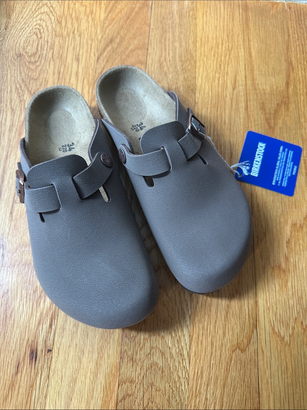 Birkenstock Kids NIB Taupe Boston Kids Mecca Slip-On Clogs